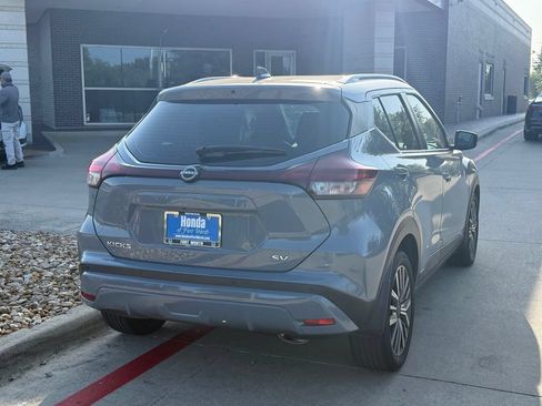 Used 2023 Nissan Kicks SV FWD image 6