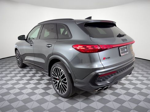 Certified 2025 Audi SQ5 Premium Plus w/ Premium Plus Package AWD/4WD image 3