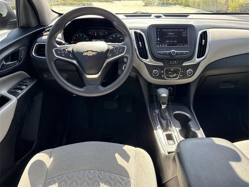 Used 2022 Chevrolet Equinox LS w/ LPO, Floor Liner Package image 18