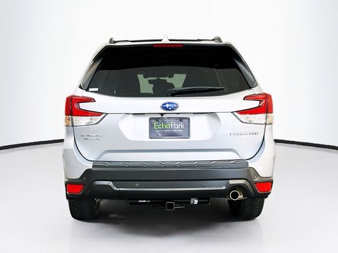 Used 2020 Subaru Forester Limited image 7