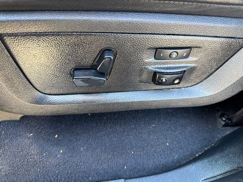 Used 2017 RAM 1500 Laramie RWD image 22