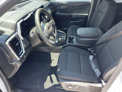 New 2025 GMC Canyon Elevation w/ Convenience Package image 12