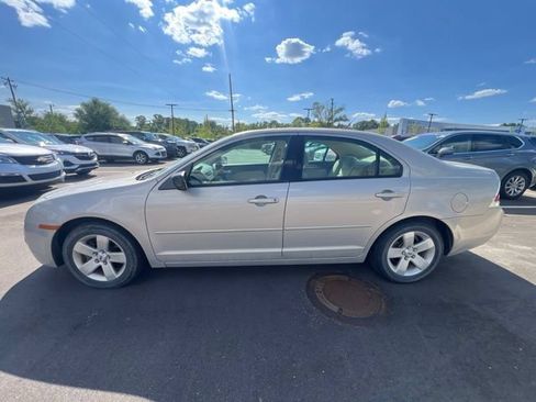Used 2009 Ford Fusion SE FWD image 8