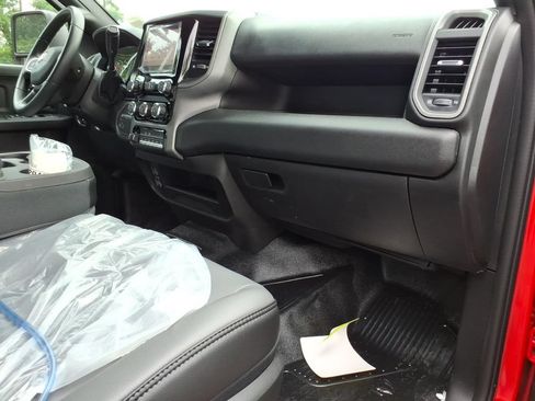 New 2026 RAM 5500 Tradesman w/ Chrome Appearance Group AWD/4WD image 9