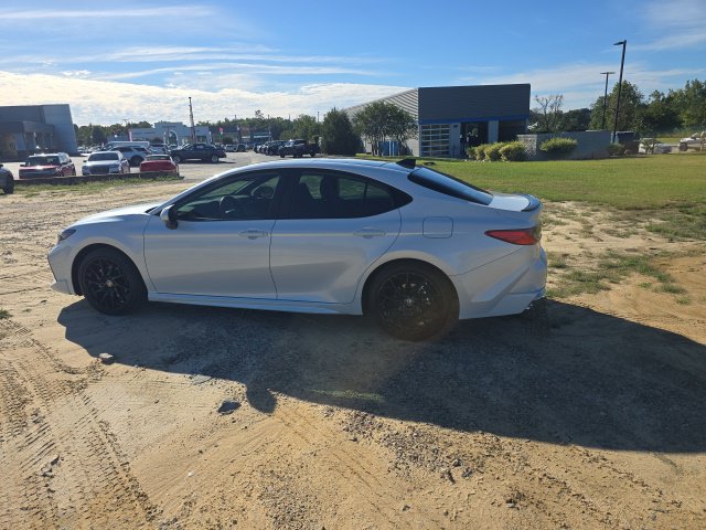 Used 2026 Toyota Camry XSE FWD image 5