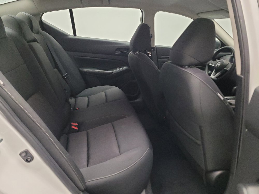 Used 2025 Nissan Altima 2.5 SV FWD image 19