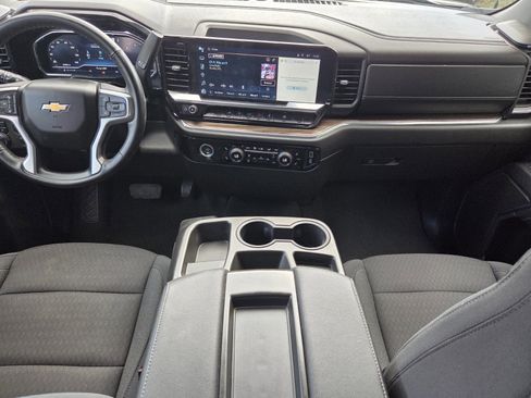 Used 2023 Chevrolet Silverado 1500 LT AWD/4WD image 6