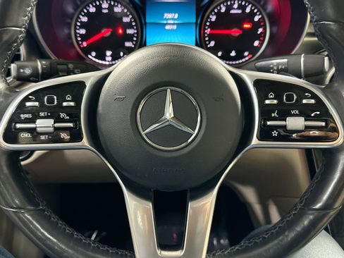 Used 2021 Mercedes-Benz GLC 300 4MATIC w/ Multimedia Package image 20