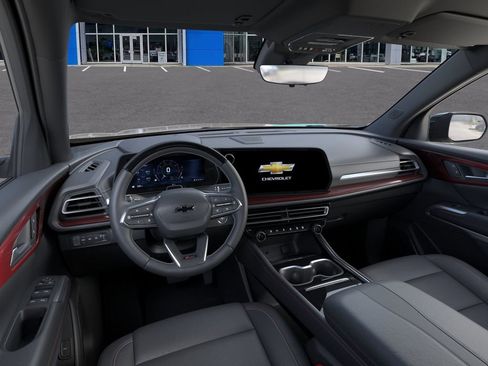 New 2026 Chevrolet Traverse Z71 w/ Enhanced Driving Package AWD/4WD image 15