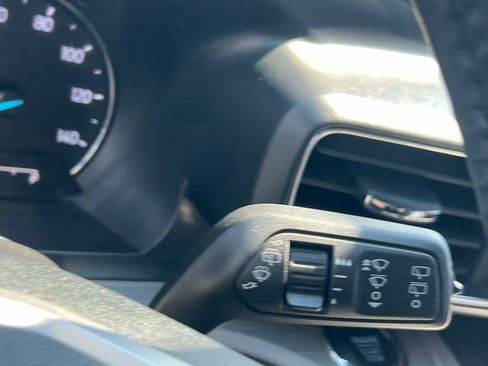 Used 2024 Ford Explorer XLT w/ Equipment Group 202A AWD/4WD image 35