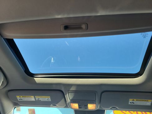 Used 2022 Honda CR-V EX-L image 12