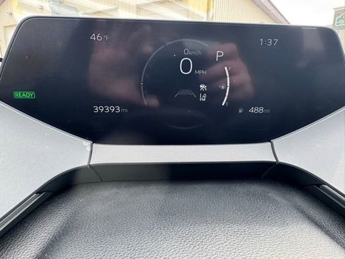 Used 2024 Toyota Prius LE AWD/4WD image 21