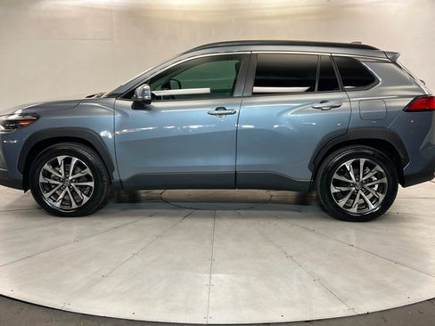 Certified 2022 Toyota Corolla Cross XLE w/ Convenience Package AWD/4WD image 2