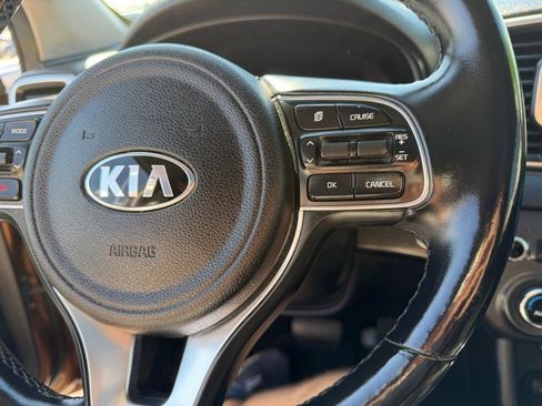 Used 2017 Kia Sportage EX w/ EX Technology Package FWD image 34