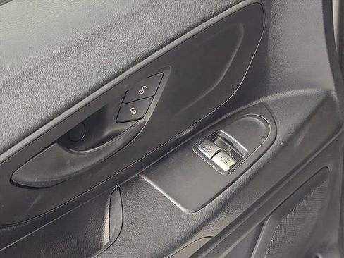 Used 2023 Mercedes-Benz Metris Cargo image 16