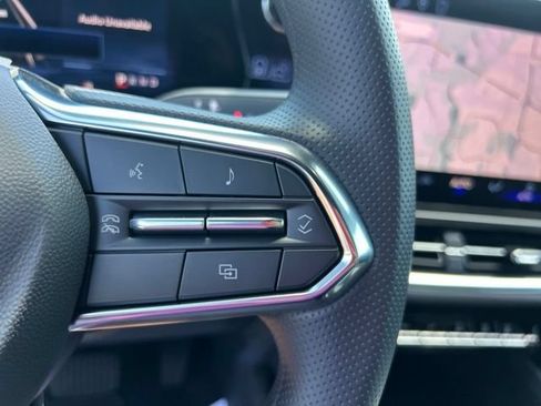 New 2026 Chevrolet Equinox EV LT FWD image 18