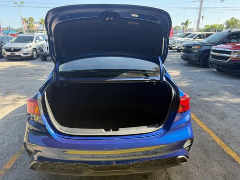 Used 2022 Kia Forte LXS FWD image 18