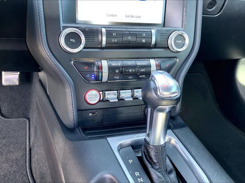 Used 2019 Ford Mustang Premium RWD image 31