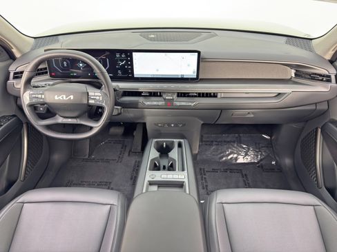 Used 2025 Kia EV9 Light Long Range image 12