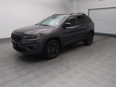 Used 2021 Jeep Cherokee Latitude Lux 80th Anniv w/ Quick Order Package 26U 80TH FWD image 2