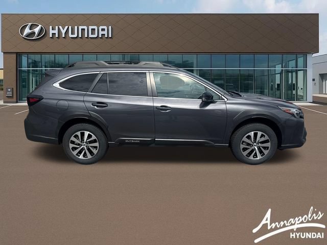 Used 2024 Subaru Outback Premium AWD/4WD image 6