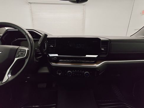 Certified 2024 Chevrolet Silverado 1500 LT image 28