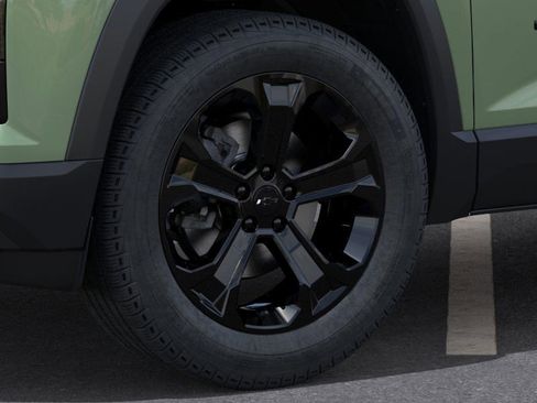 New 2026 Chevrolet Equinox LT w/ Convenience Package II image 9