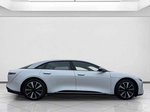 Used 2023 Lucid Air Grand Touring image 7