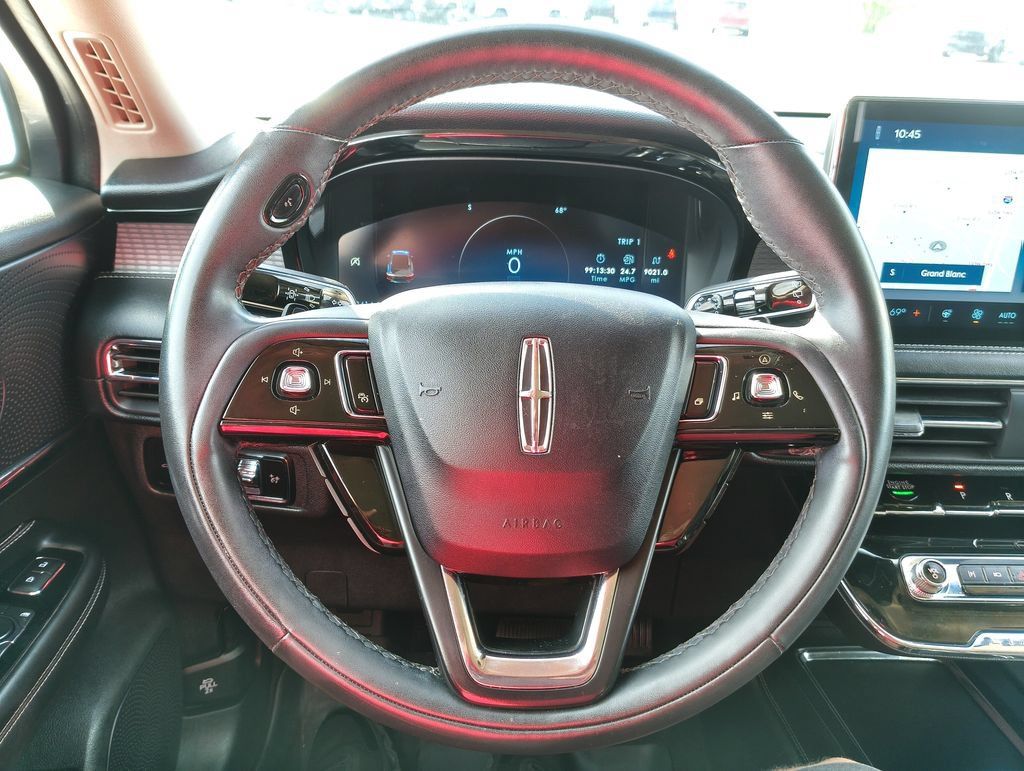 Used 2023 Lincoln Corsair AWD w/ Equipment Group 101A image 8