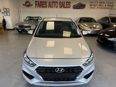 Used 2022 Hyundai Accent SE FWD image 12