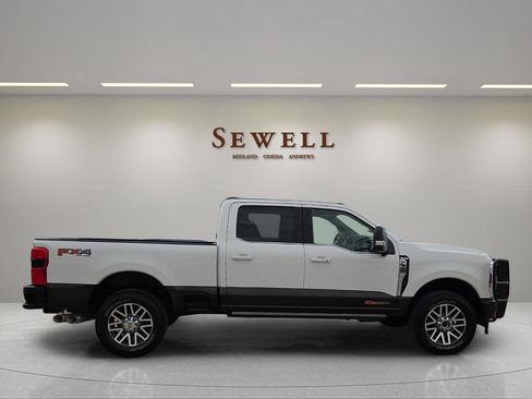Used 2025 Ford F350 King Ranch AWD/4WD image 5