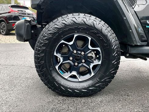 Used 2022 Jeep Wrangler Unlimited Rubicon 4xe image 32
