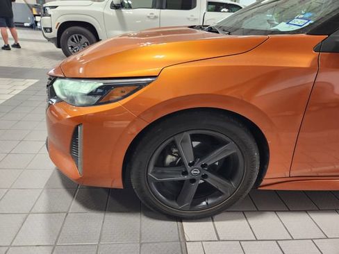 Used 2024 Nissan Sentra SR FWD image 7