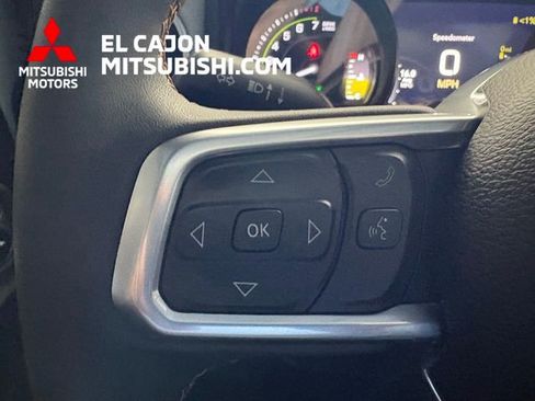 Used 2024 Jeep Wrangler Unlimited Sahara AWD/4WD image 16