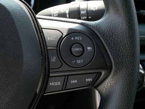 Certified 2025 Toyota RAV4 XLE AWD/4WD image 25