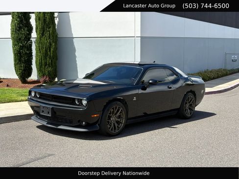 Used 2016 Dodge Challenger R/T Scat Pack w/ Leather Interior Group RWD image 1