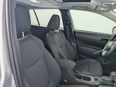 Certified 2024 Toyota Corolla Cross LE FWD image 67