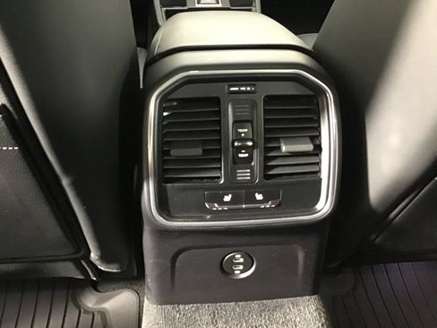 Certified 2023 Porsche Macan Turbo AWD/4WD image 28