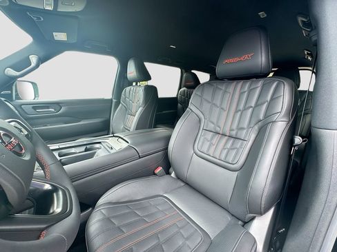 New 2025 Nissan Armada PRO-4X image 22