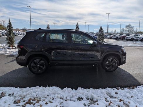 Certified 2025 Volkswagen Taos S image 6