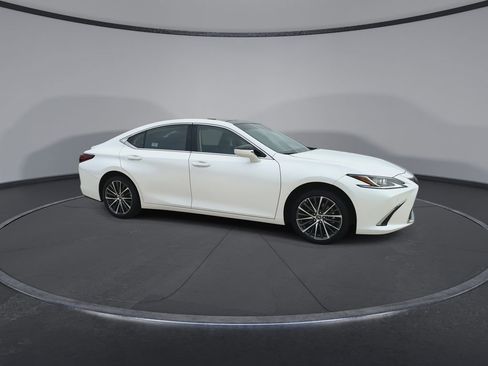 Used 2025 Lexus ES 350 w/ Premium Package FWD image 2