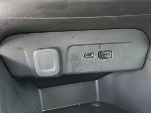 Certified 2024 Chevrolet Trax LS w/ LS Convenience Package FWD image 27