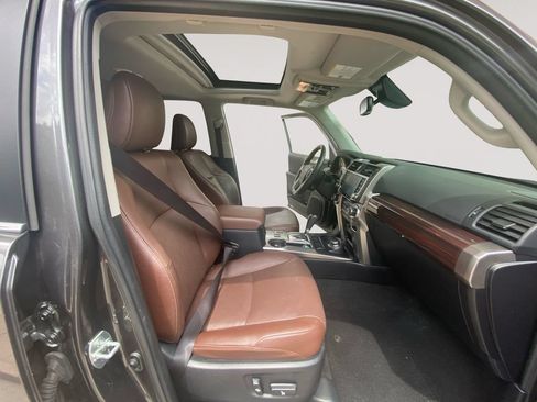 Used 2023 Toyota 4Runner Limited AWD/4WD image 15