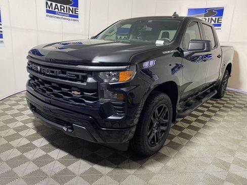 Used 2023 Chevrolet Silverado 1500 Custom AWD/4WD image 11