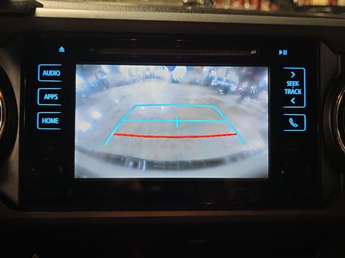 Used 2018 Toyota Tacoma TRD Off-Road w/ Technology Package image 14