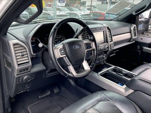 Used 2020 Ford F250 Platinum w/ FX4 Off-Road Package AWD/4WD image 13