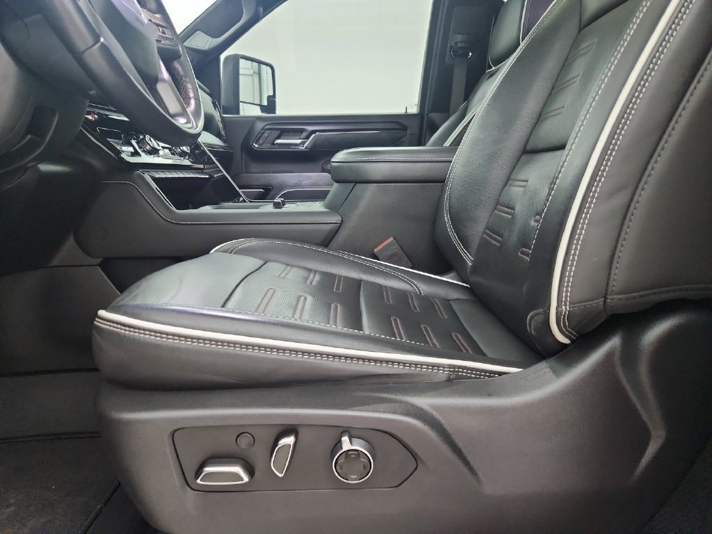 Used 2024 GMC Sierra 2500 AT4X AWD/4WD image 13