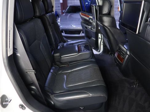 Used 2017 Lexus LX 570 4WD image 15