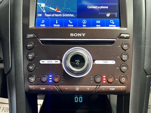 Used 2020 Ford Fusion Titanium image 15