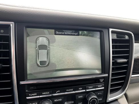 Used 2013 Porsche Panamera image 14